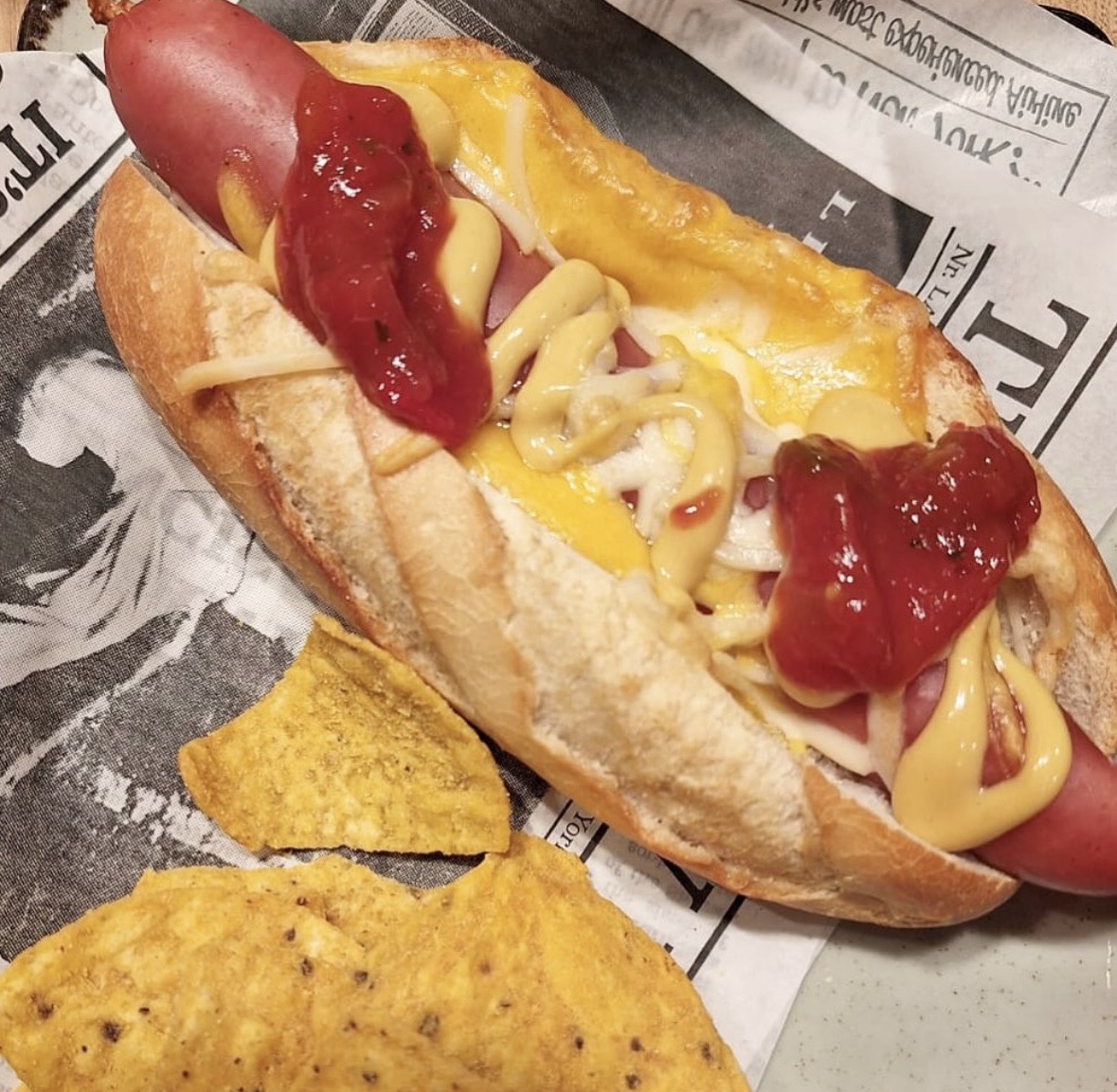 Broodje New York hotdog