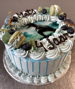 Dino dripcake